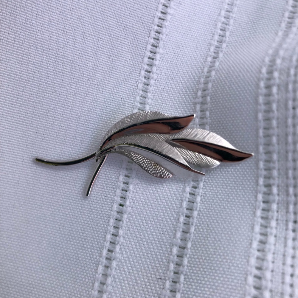 Vtg Bond Boyd Silver Leaf Brooch